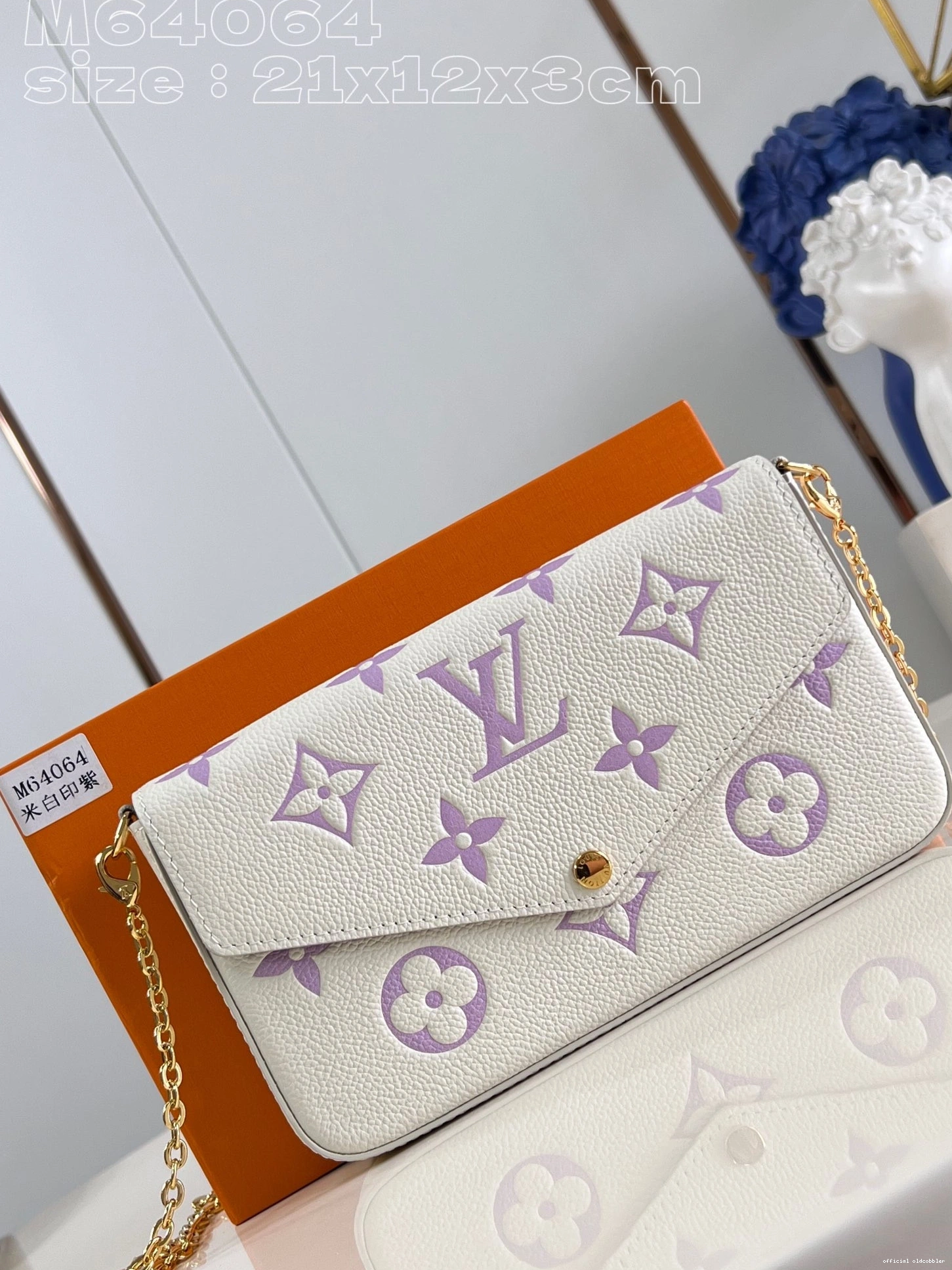 Official oldcobbler FÉLICIE VUITTON LOUIS POCHETTE 0823